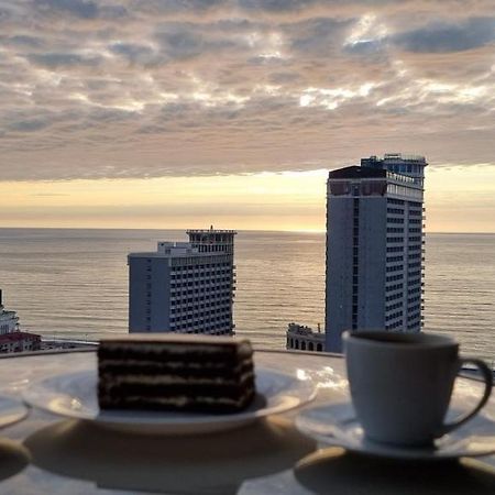 Breeze Batumi Apartment Ngoại thất bức ảnh