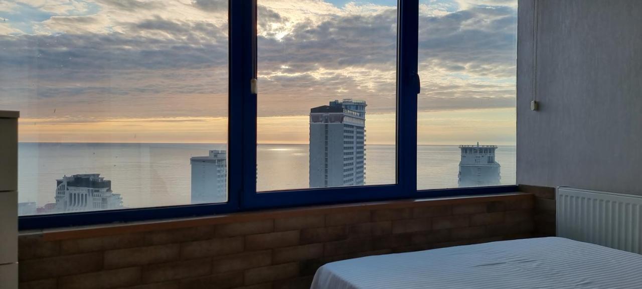 Breeze Batumi Apartment Ngoại thất bức ảnh